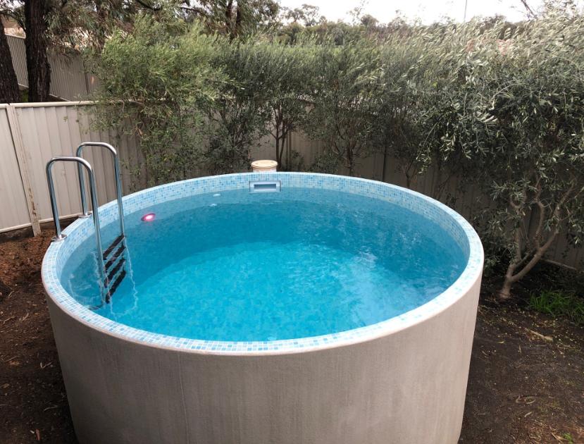 concrete water tank plunge pool on the Gold Coast